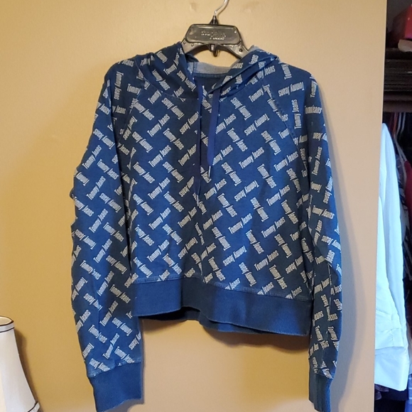 Tommy Hilfiger Tops - NWT Tommy Hilfiger Hoodie